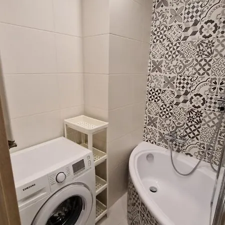 Na Wynajem * 노비 타르그